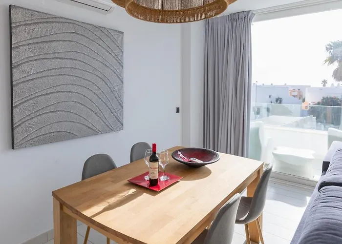 Beachfront Aqua Livingtarifa Appartement